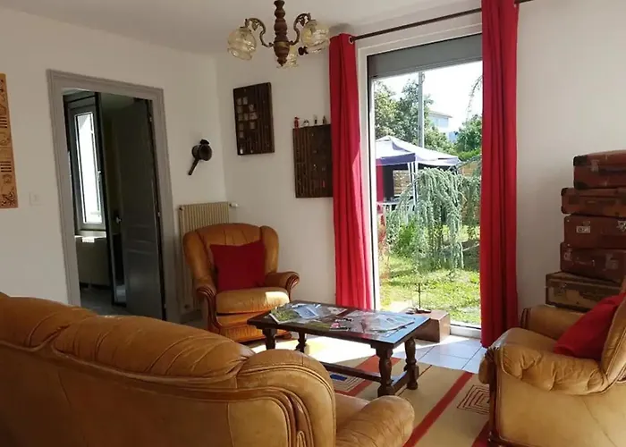 Maison Centre-Ville Calme Avec Jardin