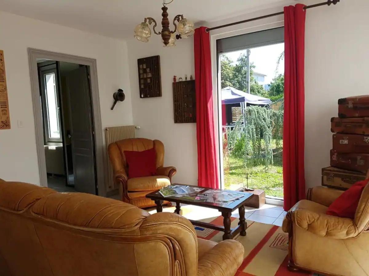Holiday home Maison Centre-ville Calme Avec Jardin